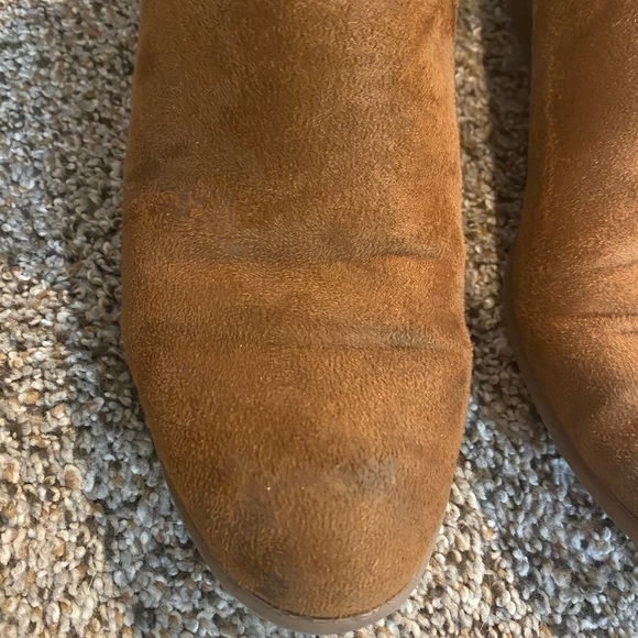 Boots - Picture 2 of 4